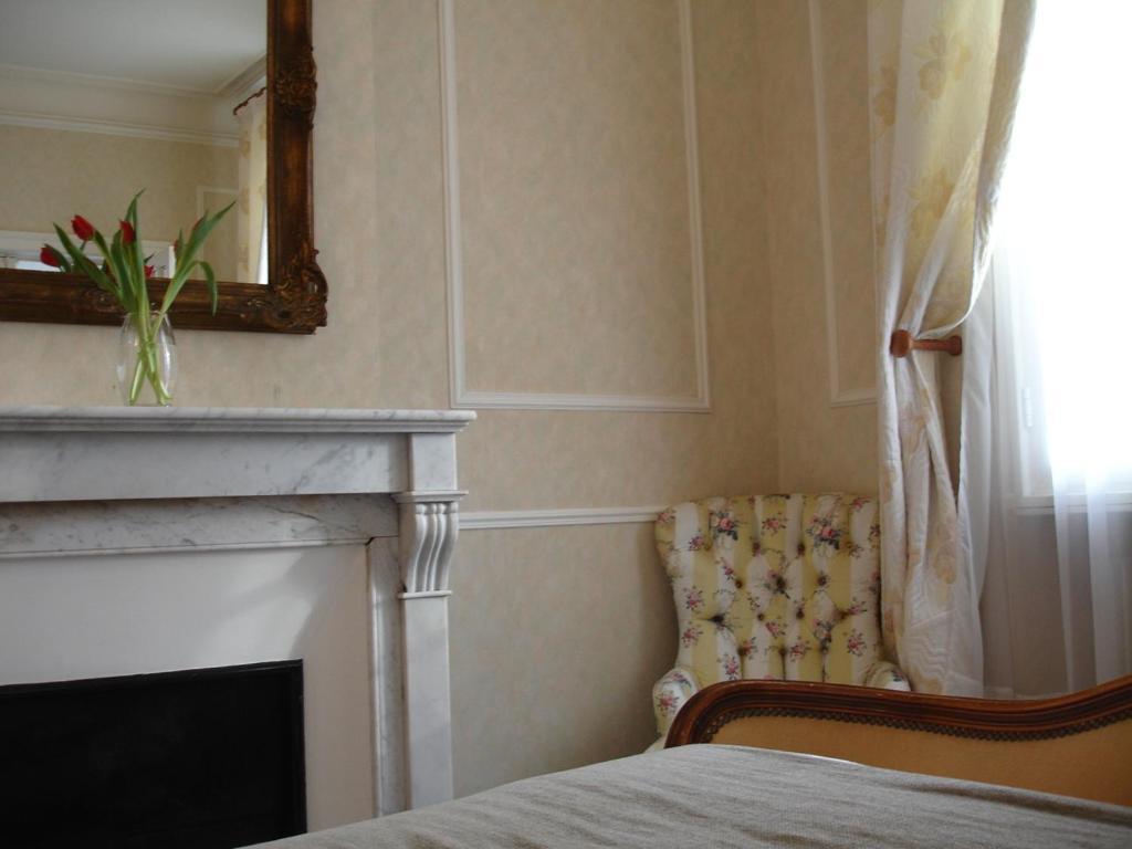 Chateau Beau Jardin Hotel Gaillan-en-Médoc Szoba fotó